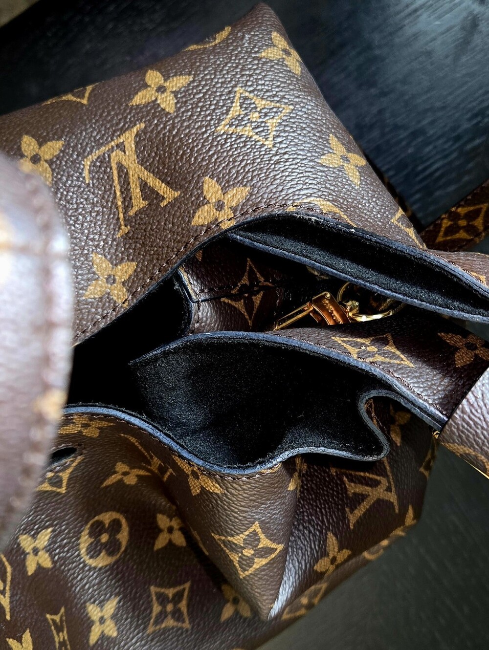 Louis Vuitton Atlantis Brown Monogram PM - Picture 14 of 17